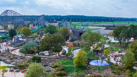 Toverland opent nieuw themagebied met Wing Coaster